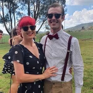 Meet your Posher, Laura